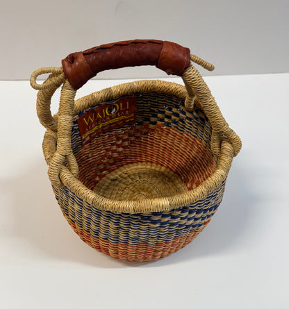Handwoven  Gift Basket with Handle | Natural Tan