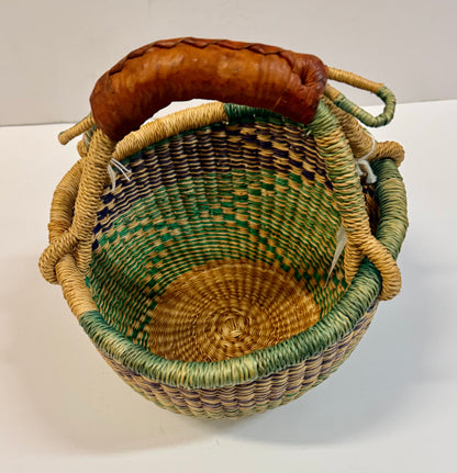 Handwoven  Gift Basket with Handle | Natural Tan